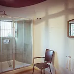 Adastra לינה וארוחת בוקר
