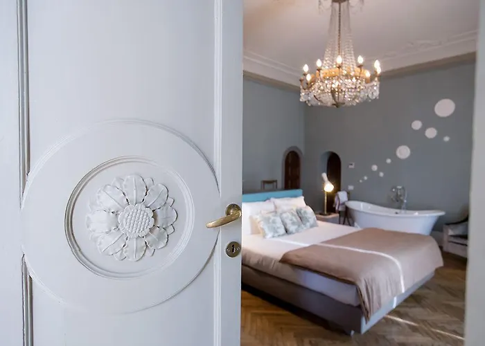 Adastra 4* Florence