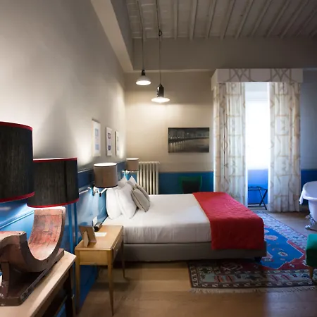 阿达斯特拉套房住宿加早餐旅馆 住宿加早餐酒店 4*