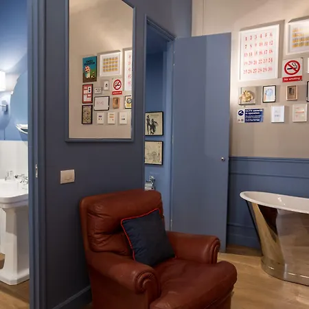 阿达斯特拉套房住宿加早餐旅馆 4*