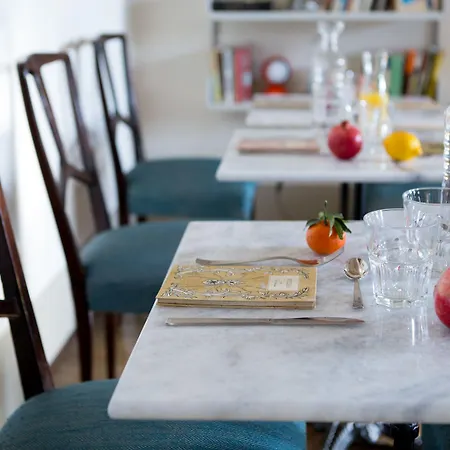 阿达斯特拉套房住宿加早餐旅馆 4*