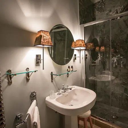 Bed & Breakfast Adastra 3*