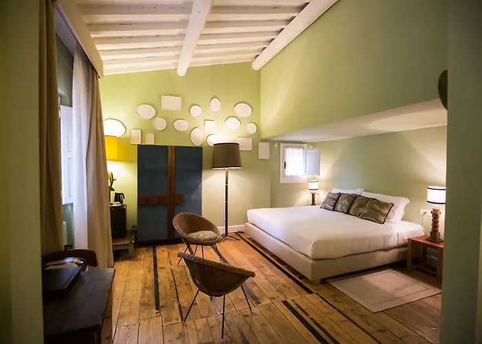 Adastra Bed & Breakfast 4*