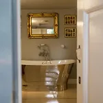 B&B 아다스트라 스위트