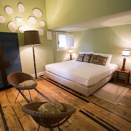 לינה וארוחת בוקר Adastra