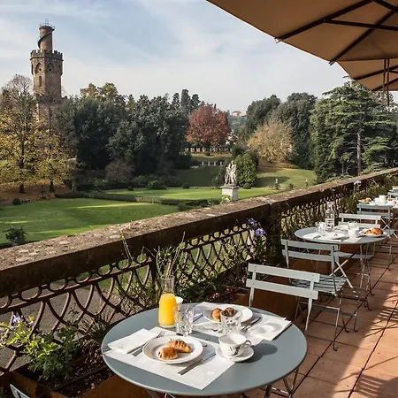Adastra Bed & Breakfast 4*