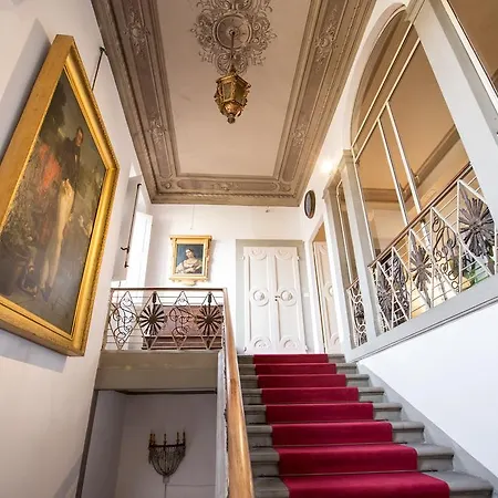 לינה וארוחת בוקר Adastra