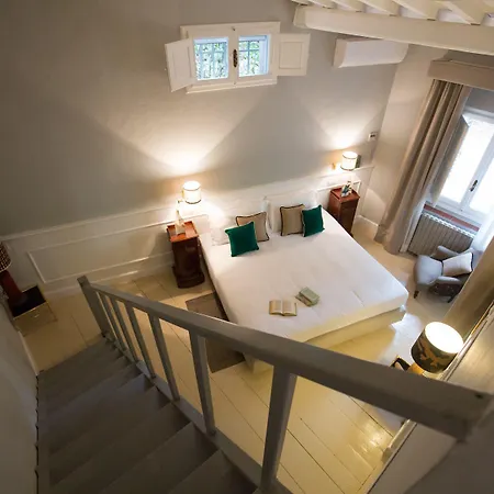 Adastra פירנצה