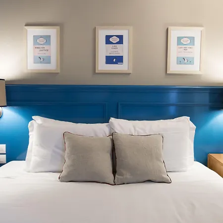 Adastra פירנצה